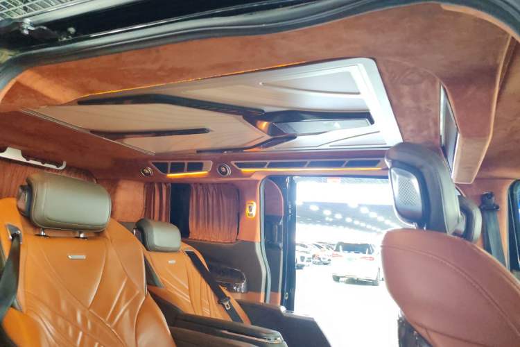 Used Ford Tourneo Custom 2022 2.0T Top-of-the-Line Version Headliner