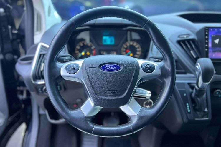 Used Ford Tourneo Custom 2020 2.0T Automatic Elite Edition China VI Standard Interior 11