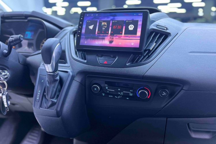 Used Ford Tourneo Custom 2020 2.0T Automatic Elite Edition China VI Standard Interior 14