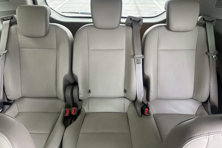 Used Ford Tourneo Custom 2020 2.0T Automatic Elite Edition China VI Standard Interior 5
