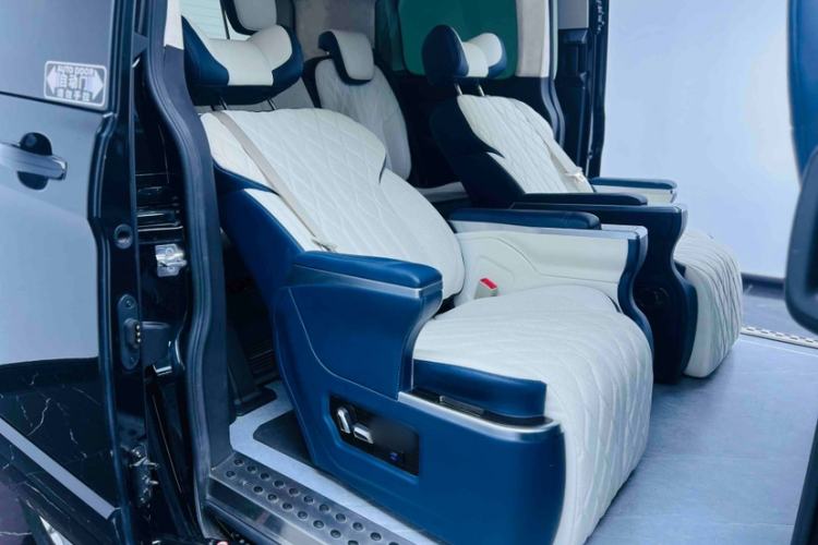 Used Ford Tourneo Custom 2020 2.0T Automatic Elite Edition China VI Standard Interior 5