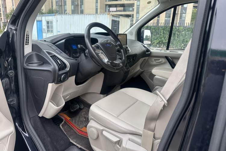 Used Ford Tourneo Custom 2020 2.0T Automatic Elite Edition China VI Standard Interior 7