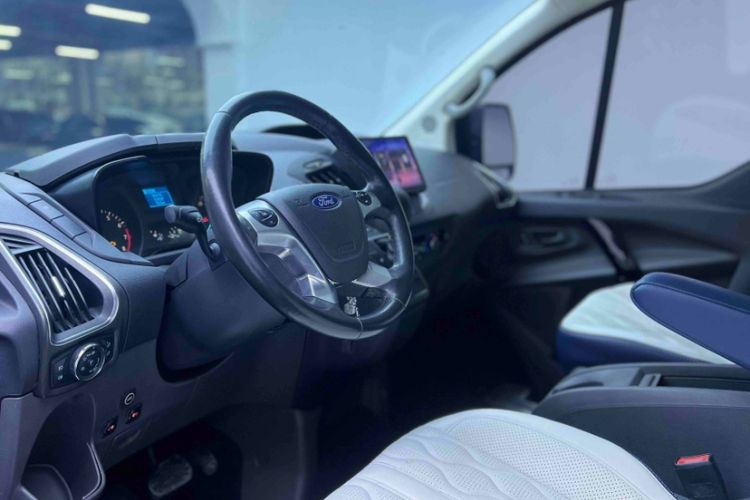 Used Ford Tourneo Custom 2020 2.0T Automatic Elite Edition China VI Standard Interior 7
