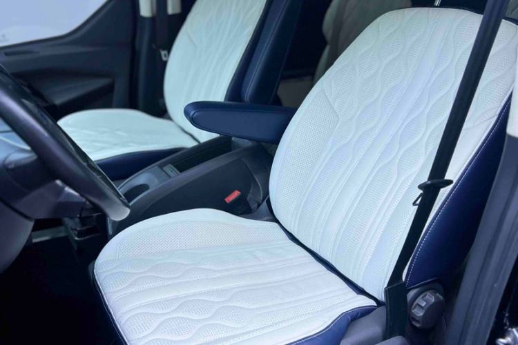 Used Ford Tourneo Custom 2020 2.0T Automatic Elite Edition China VI Standard Interior 8