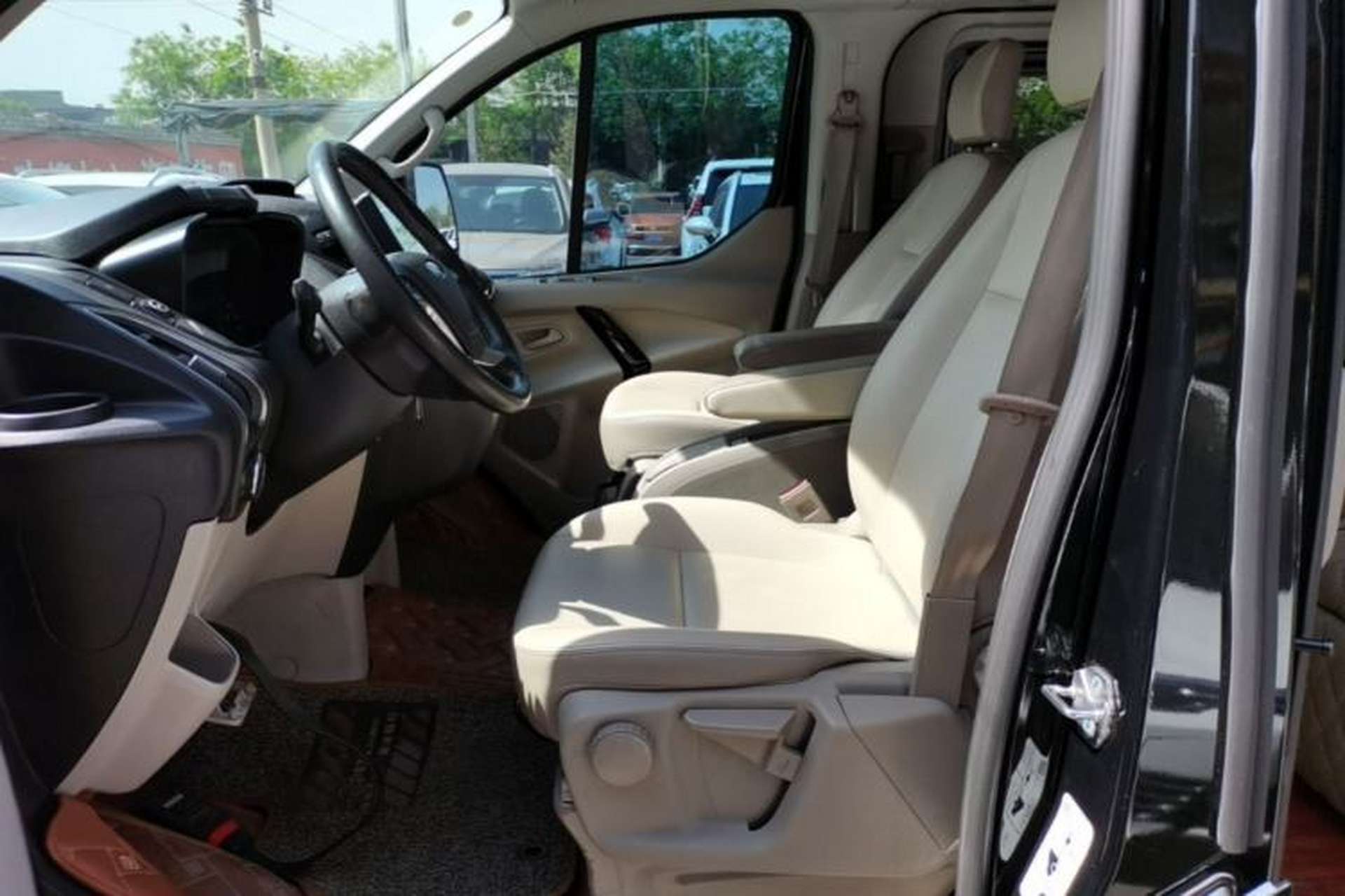 Used Ford Tourneo Custom 2020 2.0T Automatic Elite Edition China VI Standard Left Front Seat