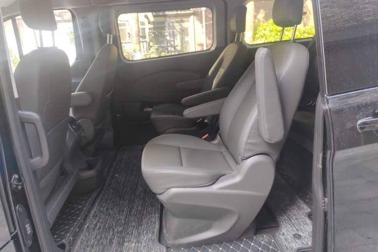 Used Ford Tourneo Custom 2020 Revised Version 2.0T Automatic Elite Edition Left Rear Seat