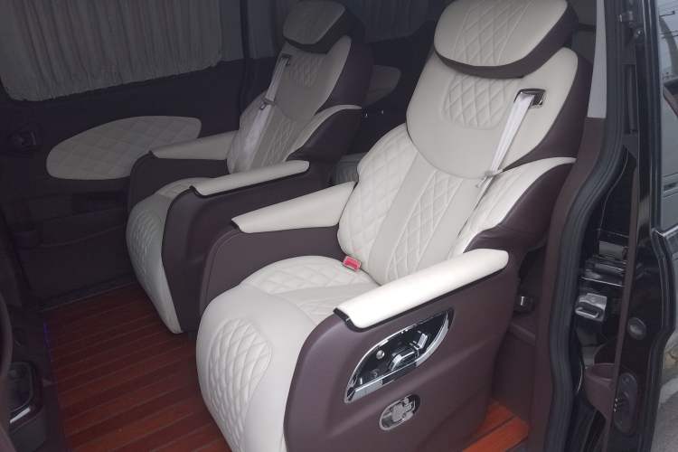 Used Ford Tourneo Custom 2020 2.0T Automatic Elite Edition China VI Standard Left Rear Seat