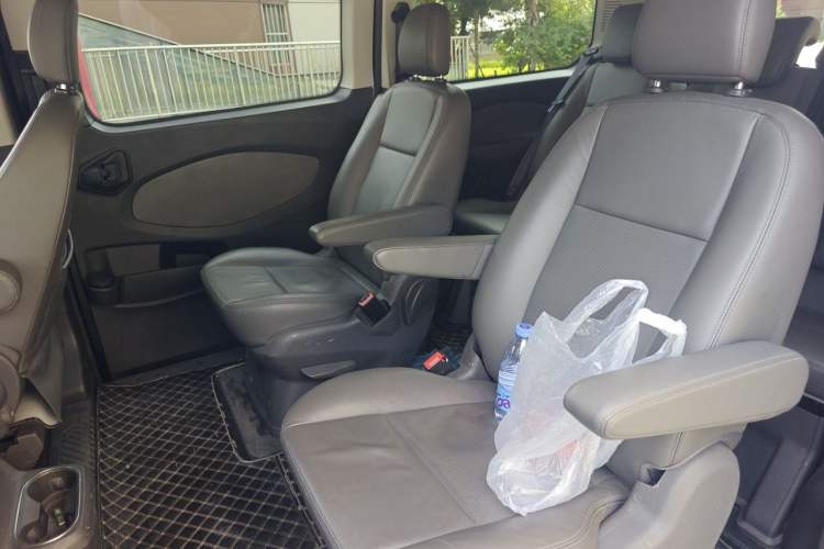 Used Ford Tourneo Custom 2020 2.0T Automatic Elite Version China VI Standard Left Rear Seat