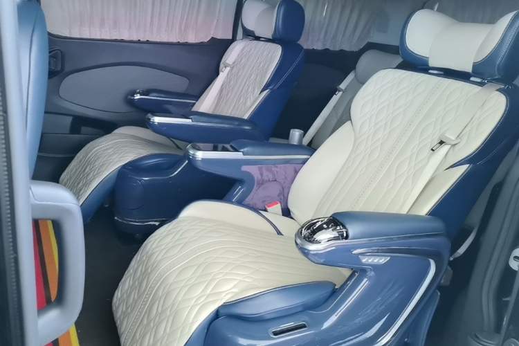 Used Ford Tourneo Custom 2020 2.0T Automatic Elite Version China VI Standard Left Rear Seat