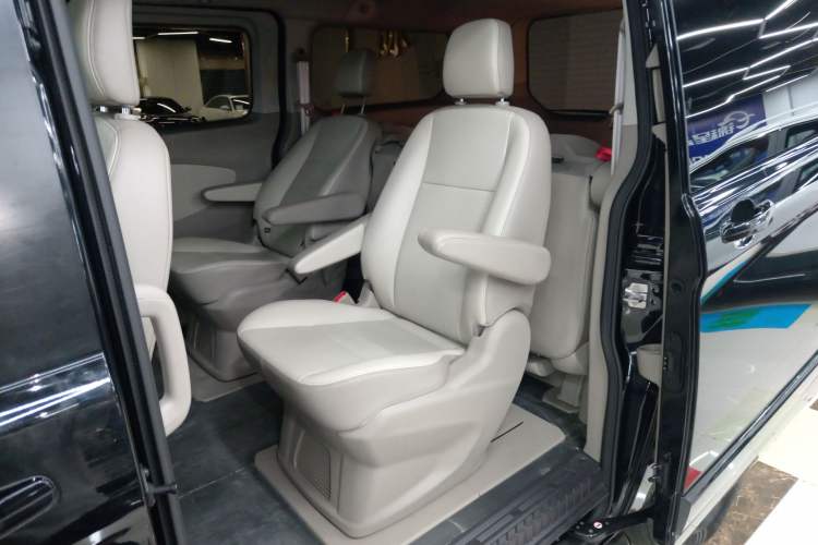Used Ford Tourneo Custom 2020 2.0T Automatic Elite Edition China VI Standard Left Rear Seat