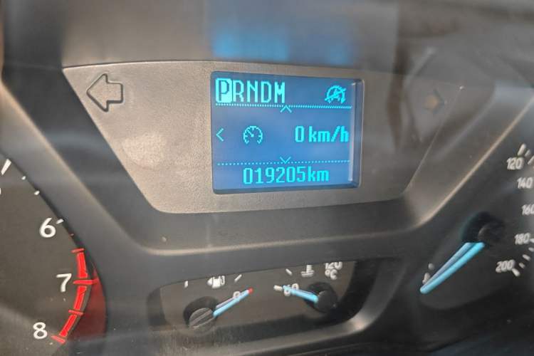 Used Ford Tourneo Custom 2020 2.0T Automatic Elite Edition China VI Standard Odometer Close Up