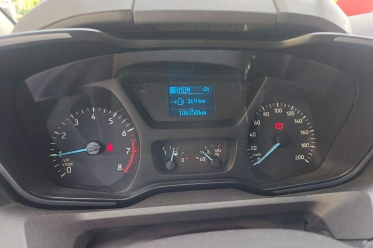 Used Ford Tourneo Custom 2020 2.0T Automatic Elite Version China VI Standard Odometer Close Up