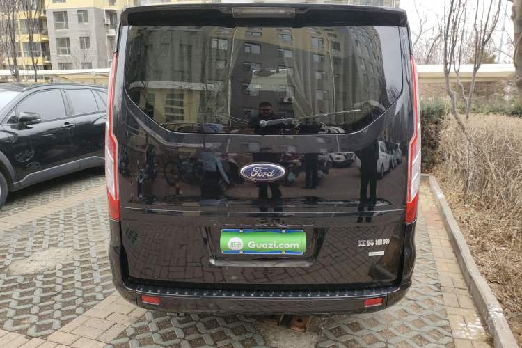 Used Ford Tourneo Custom 2020 2.0T Automatic Elite Version China VI Standard Rear