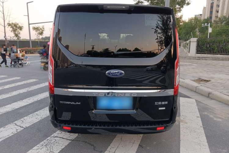 Used Ford Tourneo Custom 2020 2.0T Automatic Elite Version China VI Standard Rear