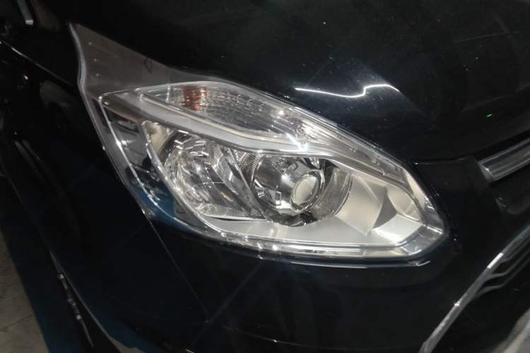 Used Ford Tourneo Custom 2020 2.0T Automatic Elite Edition China VI Standard Right Front Headlight
