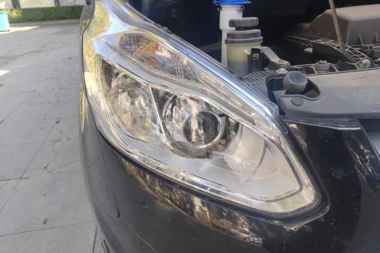 Used Ford Tourneo Custom 2020 Revised Version 2.0T Automatic Elite Edition Right Front Headlight