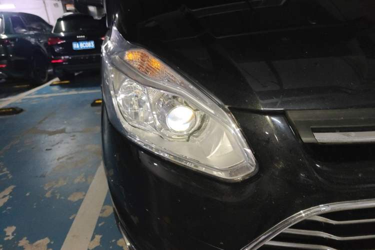 Used Ford Tourneo Custom 2020 2.0T Automatic Elite Edition China VI Standard Right Front Headlight