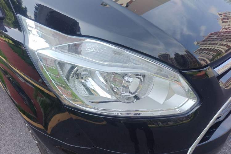 Used Ford Tourneo Custom 2020 2.0T Automatic Elite Version China VI Standard Right Front Headlight