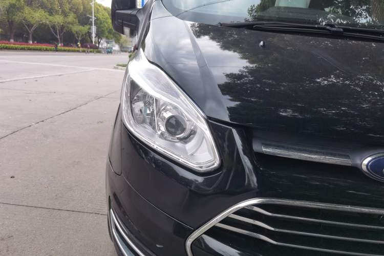 Used Ford Tourneo Custom 2020 Revised Version 2.0T Automatic Elite Edition Right Front Headlight