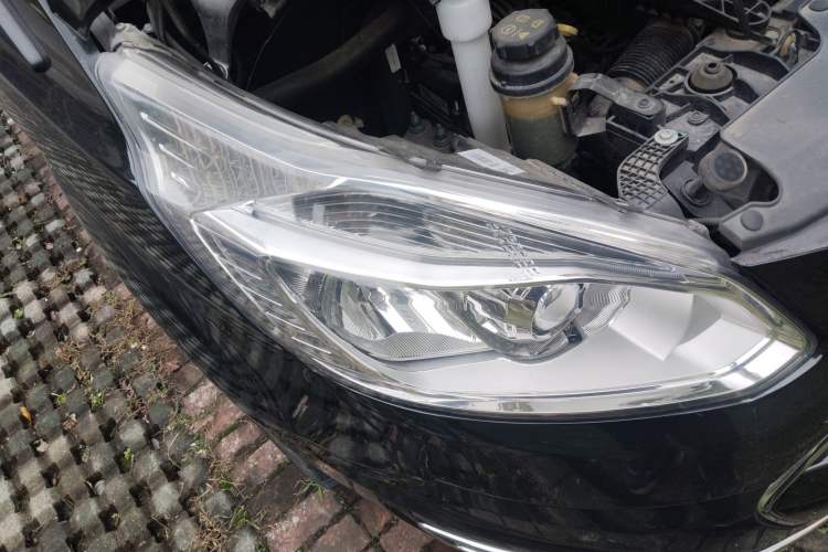 Used Ford Tourneo Custom 2020 2.0T Automatic Flagship Version China VI Standard Right Front Headlight