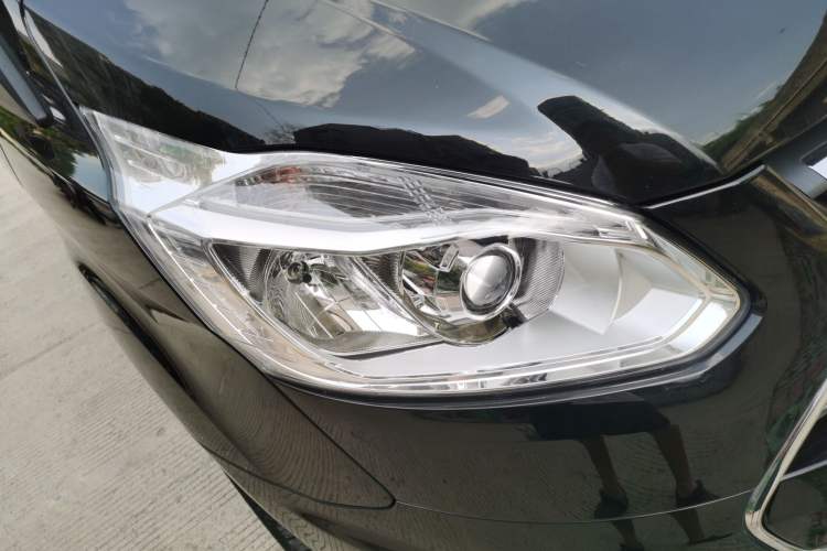 Used Ford Tourneo Custom 2020 2.0T Automatic Elite Version China VI Standard Right Front Headlight