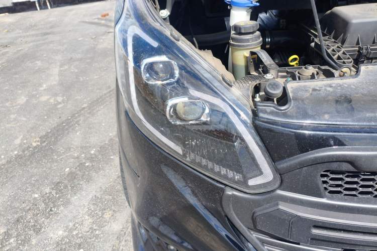 Used Ford Tourneo Custom 2020 2.0T Automatic Elite Edition China VI Standard Right Front Headlight