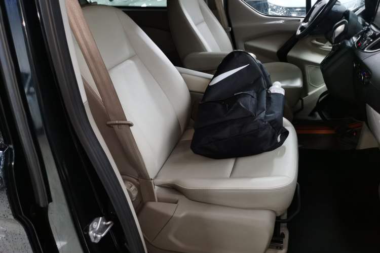 Used Ford Tourneo Custom 2020 2.0T Automatic Elite Edition China VI Standard Right Front Seat