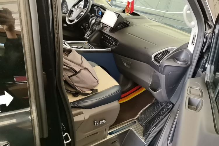Used Ford Tourneo Custom 2020 2.0T Automatic Elite Version China VI Standard Right Front Seat