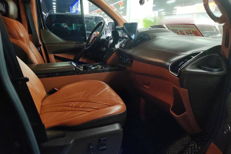 Used Ford Tourneo Custom 2022 2.0T Top-of-the-Line Version Right Front Seat