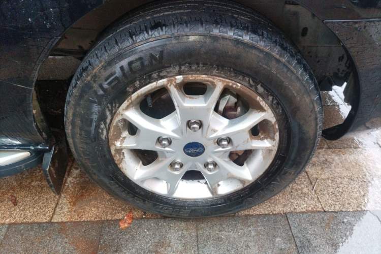 Used Ford Tourneo Custom 2020 2.0T Automatic Elite Edition China VI Standard Right Front Wheel Hub