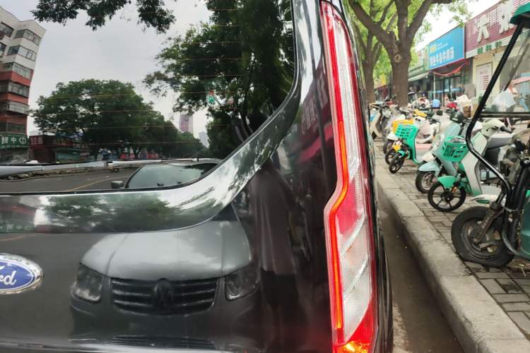Used Ford Tourneo Custom 2020 2.0T Automatic Elite Edition China VI Standard Right Rear Taillight