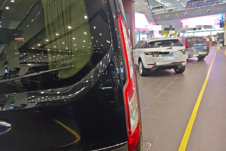 Used Ford Tourneo Custom 2020 2.0T Automatic Elite Edition China VI Standard Right Rear Taillight