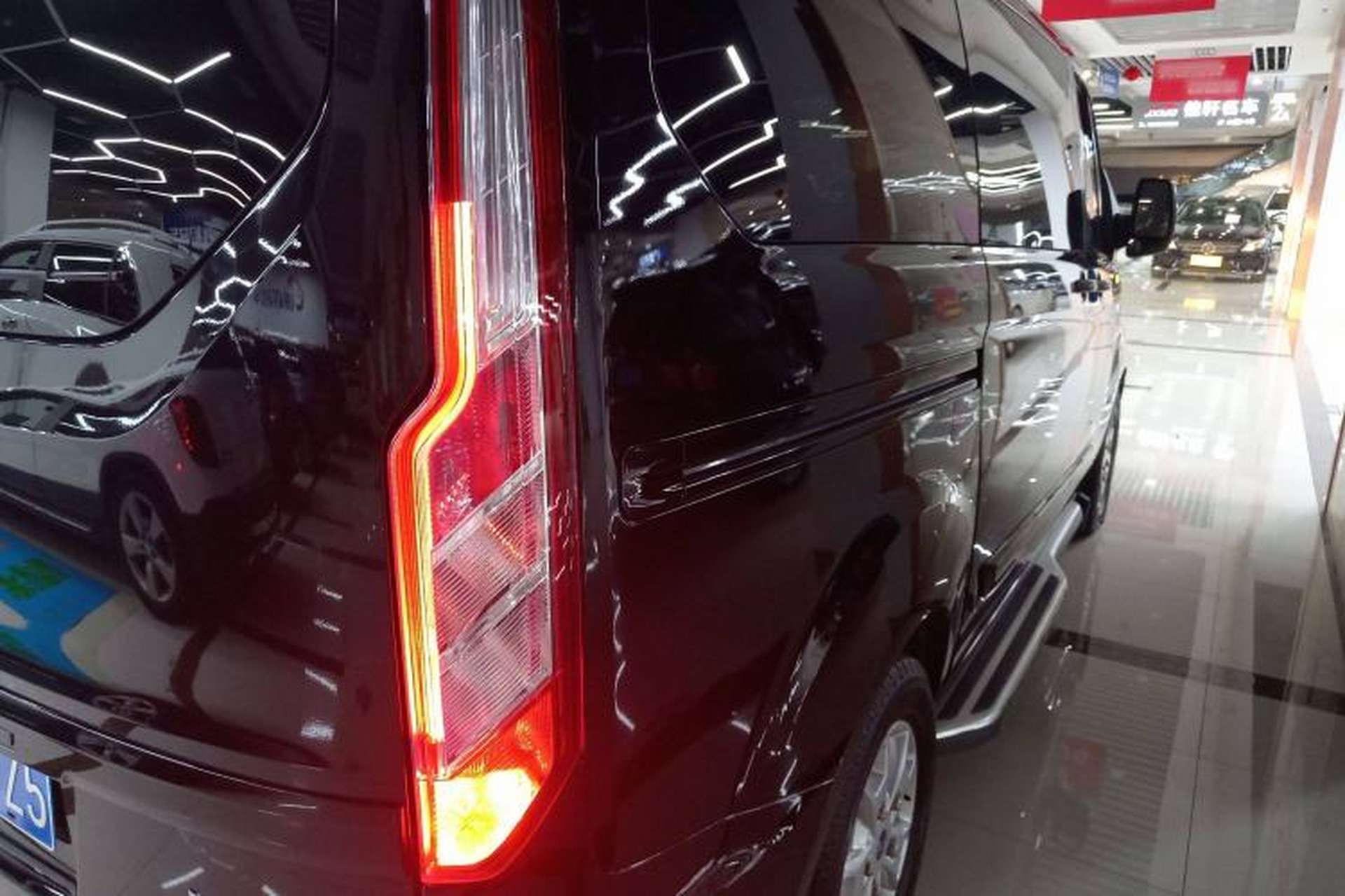 Used Ford Tourneo Custom 2020 2.0T Automatic Elite Edition China VI Standard Right Rear Taillight