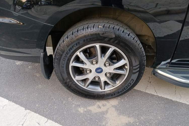 Used Ford Tourneo Custom 2020 2.0T Automatic Elite Version China VI Standard Right Rear Wheel Hub