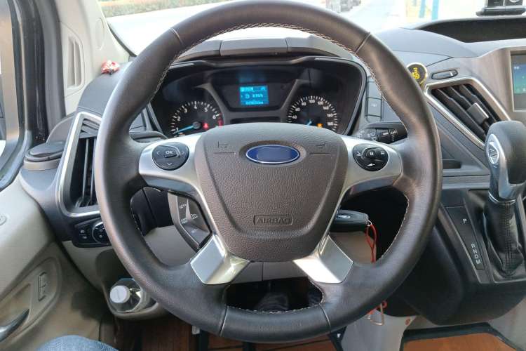 Used Ford Tourneo Custom 2020 2.0T Automatic Elite Version China VI Standard Steering Wheel