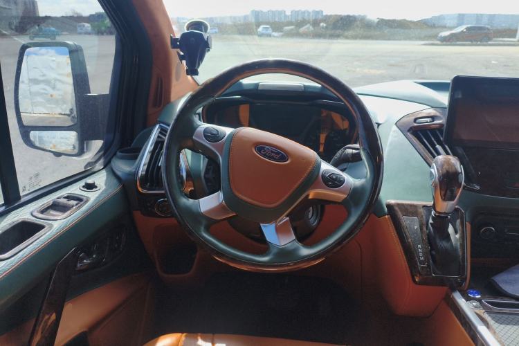 Used Ford Tourneo Custom 2020 2.0T Automatic Elite Edition China VI Standard Steering Wheel