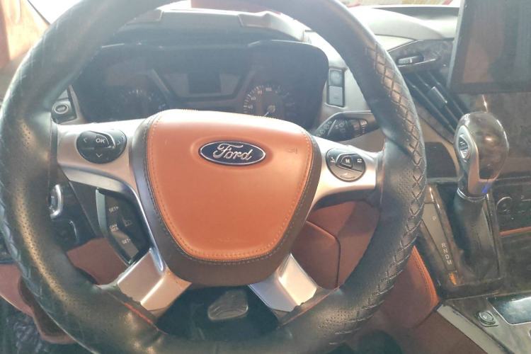 Used Ford Tourneo Custom 2022 2.0T Top-of-the-Line Version Steering Wheel