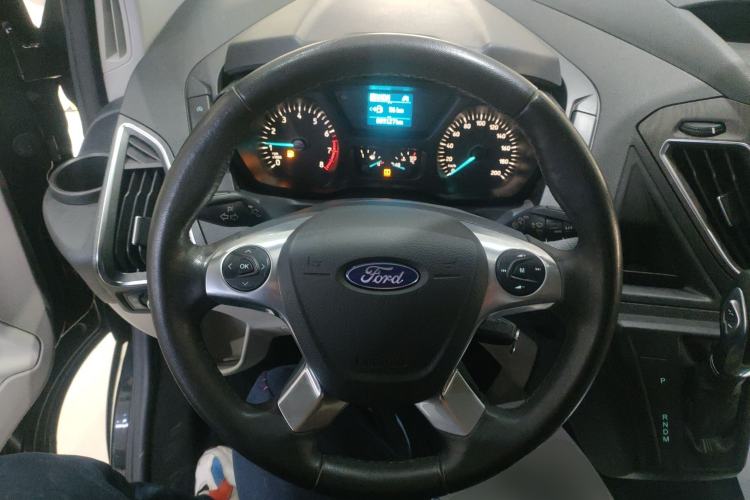 Used Ford Tourneo Custom 2020 2.0T Automatic Elite Edition China VI Standard Steering Wheel