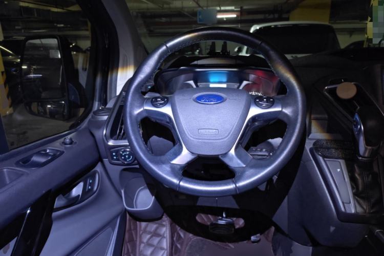 Used Ford Tourneo Custom 2020 2.0T Automatic Elite Edition China VI Standard Steering Wheel