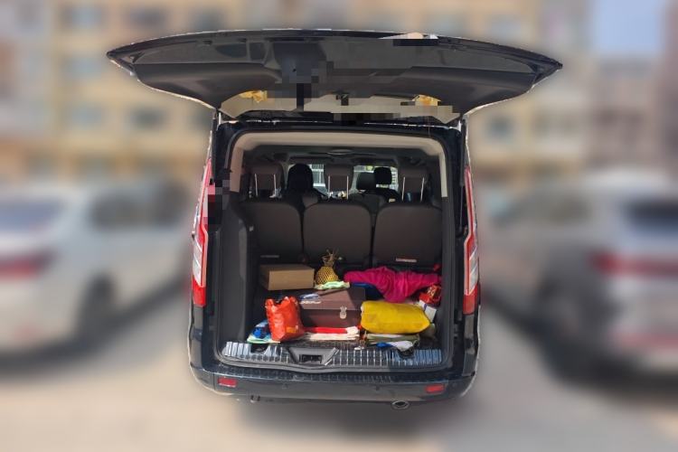 Used Ford Tourneo Custom 2020 2.0T Automatic Elite Edition China VI Standard Trunk