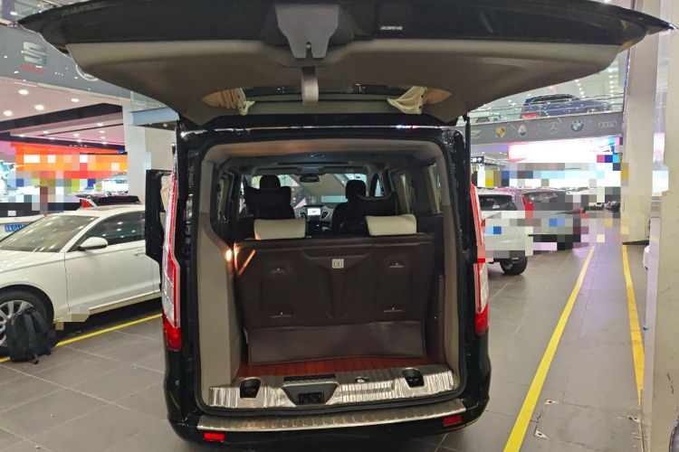 Used Ford Tourneo Custom 2020 2.0T Automatic Elite Edition China VI Standard Trunk