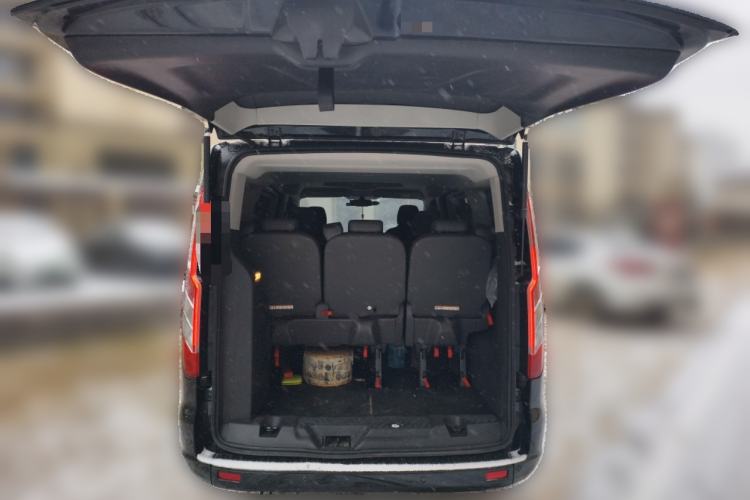 Used Ford Tourneo Custom 2020 2.0T Automatic Elite Edition China VI Standard Trunk
