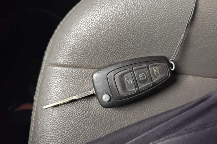 Used Ford Tourneo Custom 2020 2.0T Automatic Elite Edition China VI Standard Vehicle Key