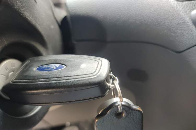 Used Ford Tourneo Custom 2020 2.0T Automatic Elite Edition China VI Standard Vehicle Key