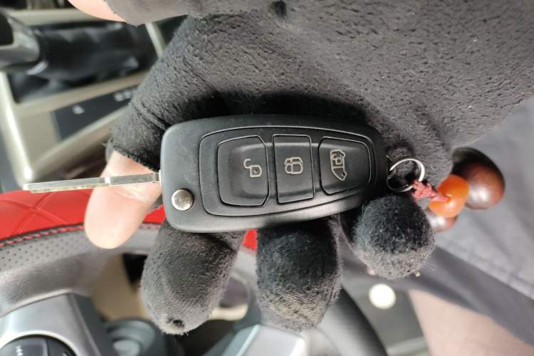 Used Ford Tourneo Custom 2020 2.0T Automatic Elite Version China VI Standard Vehicle Key