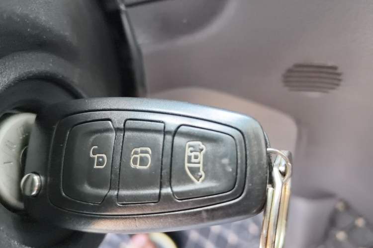 Used Ford Tourneo Custom 2020 2.0T Automatic Elite Edition China VI Standard Vehicle Key
