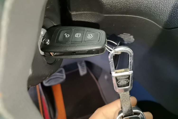 Used Ford Tourneo Custom 2020 2.0T Automatic Elite Version China VI Standard Vehicle Key