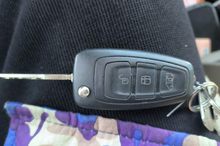 Used Ford Tourneo Custom 2020 2.0T Automatic Elite Edition China VI Standard Vehicle Key