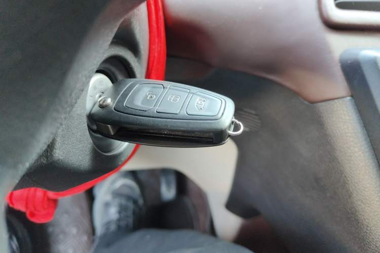 Used Ford Tourneo Custom 2020 2.0T Automatic Elite Version China VI Standard Vehicle Key