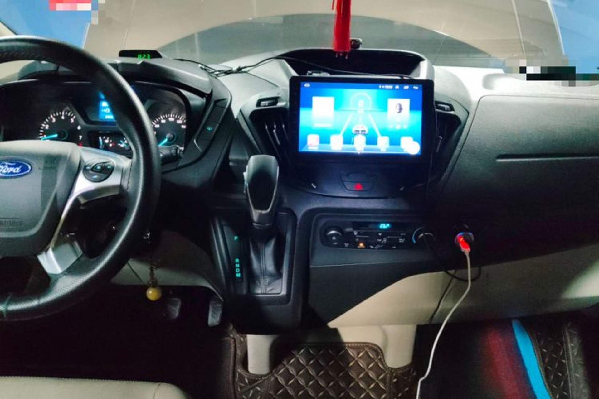 Used Ford Tourneo Custom 2020 Revised Version 2.0T Automatic Elite Edition Audio And AC Panel